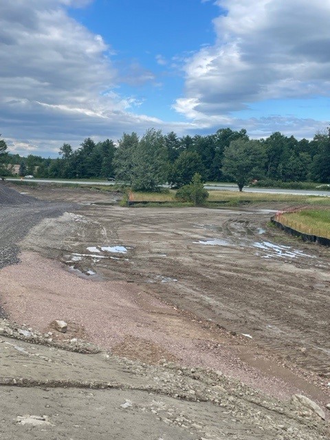 Crews installed erosion prevention and sediment control measures along U.S. 7, U.S. 2, and the I-89 Exit 17 interchange in Colchester, VT. 