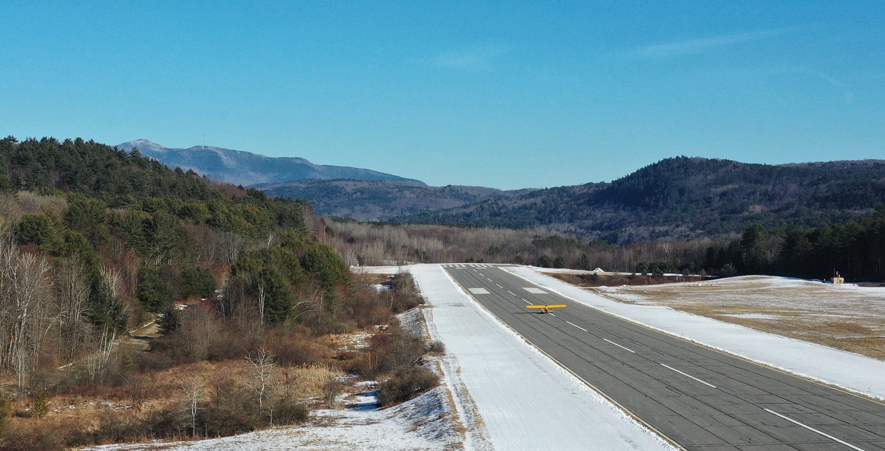 Aircraft at Hartness State Airport